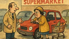 Banc: La supermarket, o doamnă parchează greu