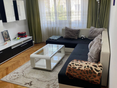 Se inchiriaza apartament cu 2 camere, Rogerius