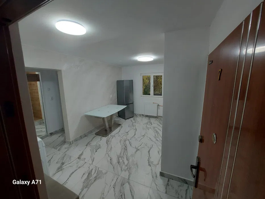 De inchiriat apartament 2 camere pe Transilvaniei