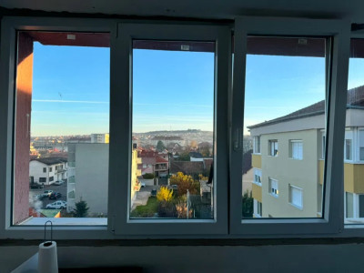 Apartament cu 3 camere strada Moldovei nr53