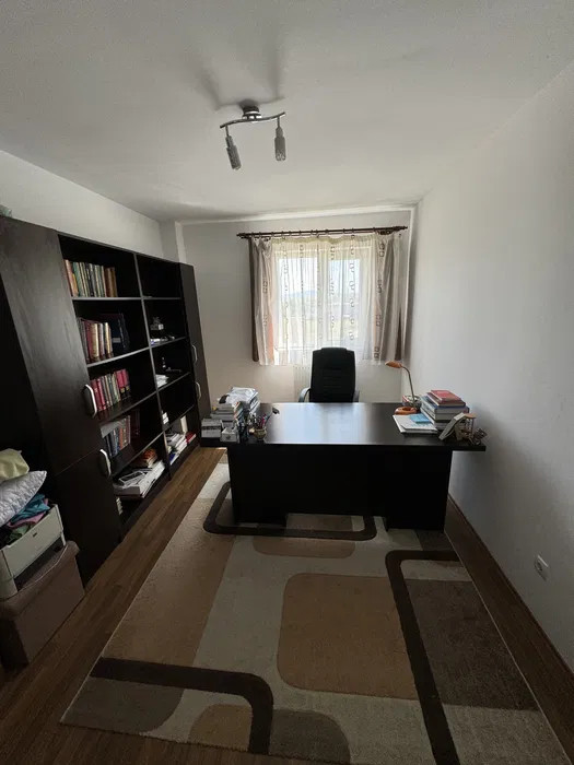 Apartament 3 camere, cartier Prima, Nufarul