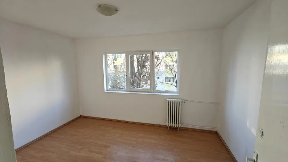 Apartament 4 camere zona Ioșia