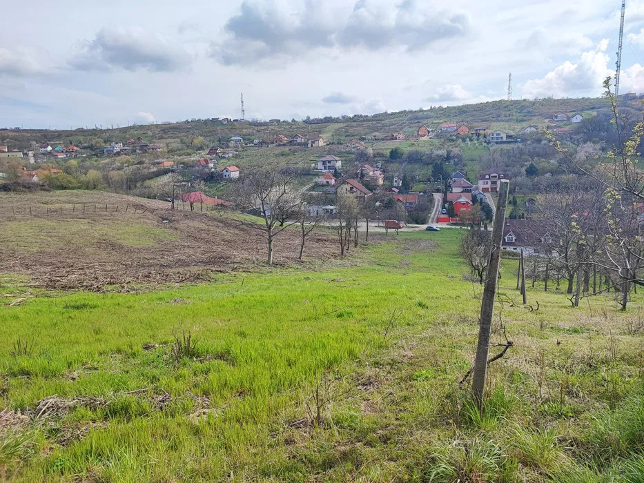 Vand teren intravilan str Plaiului