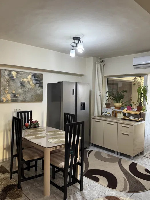 Apartament 3 camere tip U Bulevardul Dacia