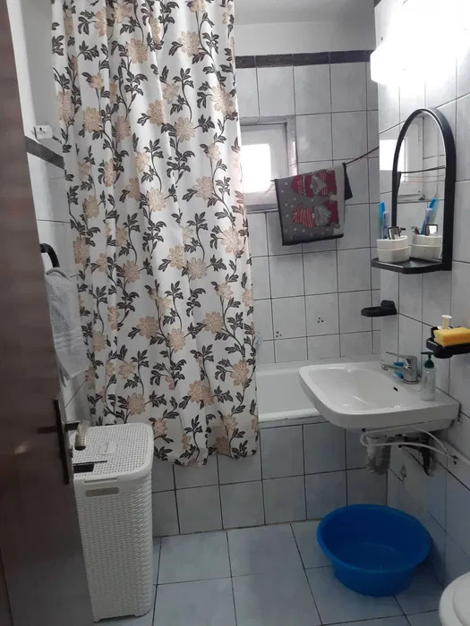 APARTAMENT 3 CAM. Iosia Parter ,Reabilitat termic