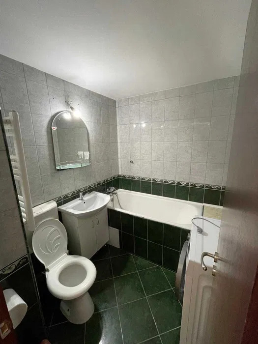 Apartament 3 camere tip PB decomandat din zona Decebal