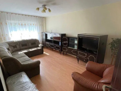 Apartament 3 camere tip PB decomandat din zona Decebal