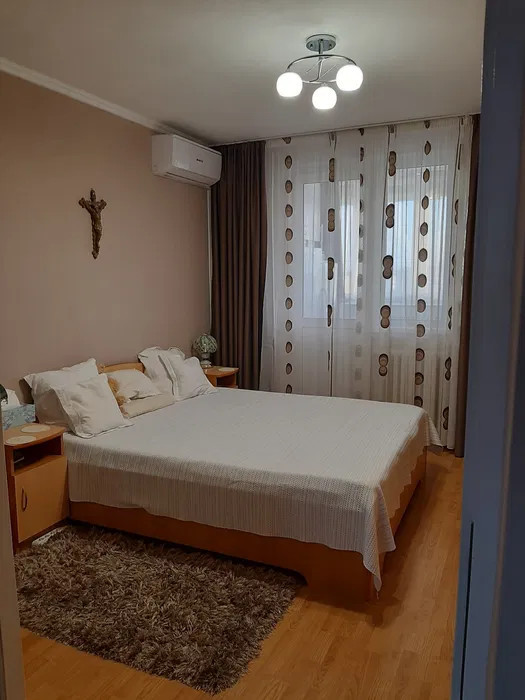 Apartament 3 camere Rogerius