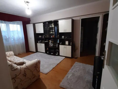 Apartament 3 camere Rogerius