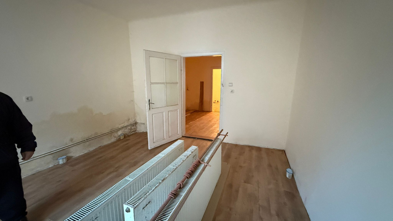 Casa 2 cam Ultracentral Oradea