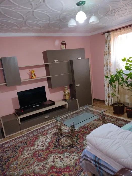 Casă cu etaj singur incurte ultra central