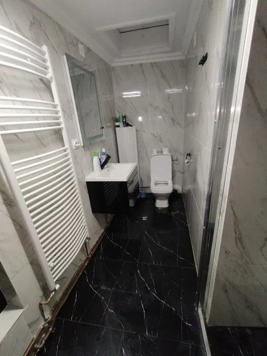 Casă cu etaj singur incurte ultra central