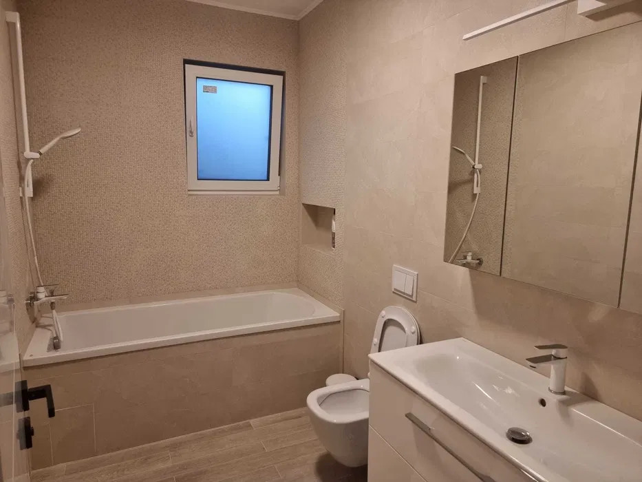 Casa noua complet utilata pe str. Piersicilor