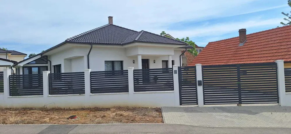 Casa noua complet utilata pe str. Piersicilor
