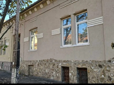 Casa Oradea ultracentral de vanzare
