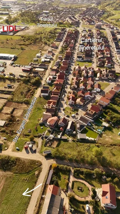 Teren 430 mp Oradea cart Tineretului utilități GAZ APĂ CANAL Curent