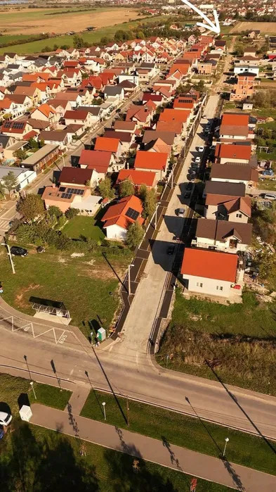Teren 430 mp Oradea cart Tineretului utilități GAZ APĂ CANAL Curent