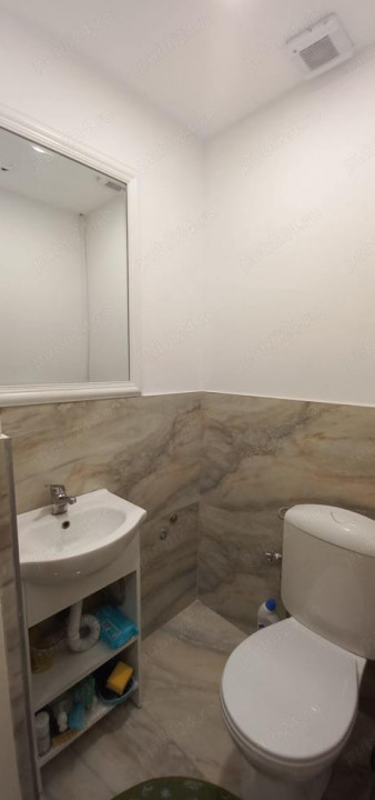 Inchiriez spatiu comercial ultracentral in Oradea,cu intrare din strada