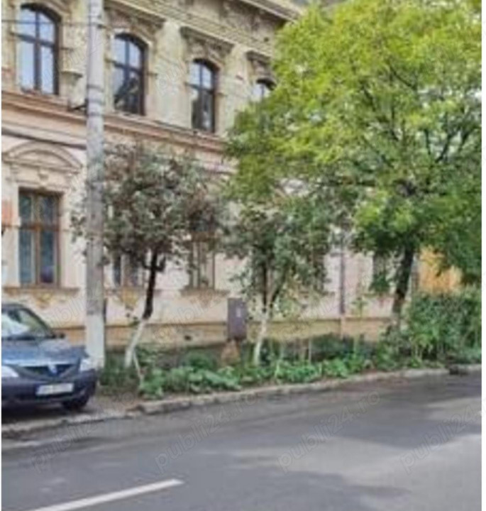 Închiriez spațiu pentru birouri, în spatele magazinului Crișul