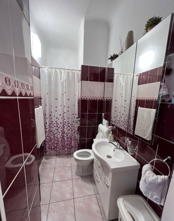 Vând Casa zona Velenta( Cetate Centru)