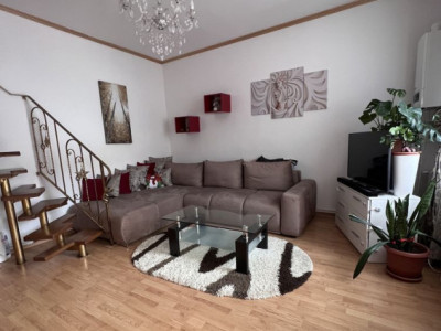 Vând Casa zona Velenta( Cetate Centru)