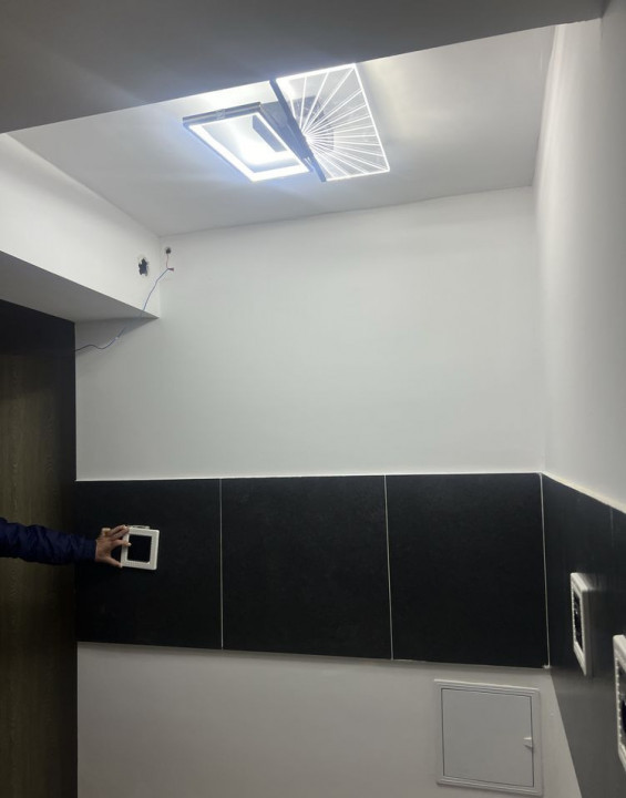 Vând garsonieră renovată Velenta
