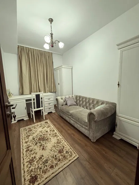 Vand Apartament 3 camere bloc nou Nufaru + loc de parcare