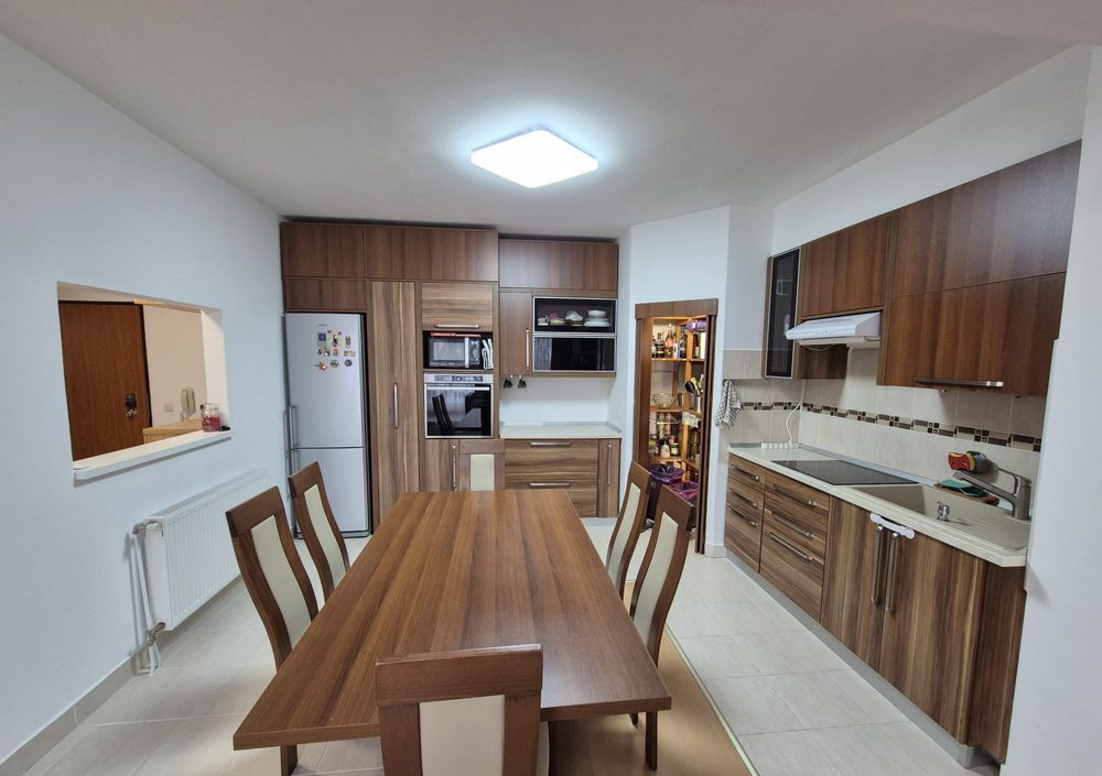 Apartament de vanzare iosia 2 camere spatios
