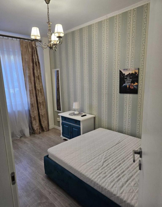 Apartament 2 camere de vanzare in Prima Universitatii