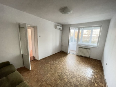 Apartament cu doua camere zona Decebal