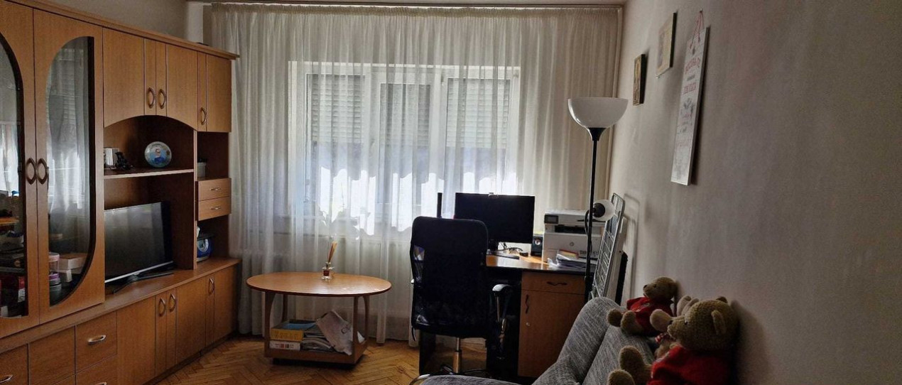 Apartament 2 camere decomandat, tip: PB Rogerius