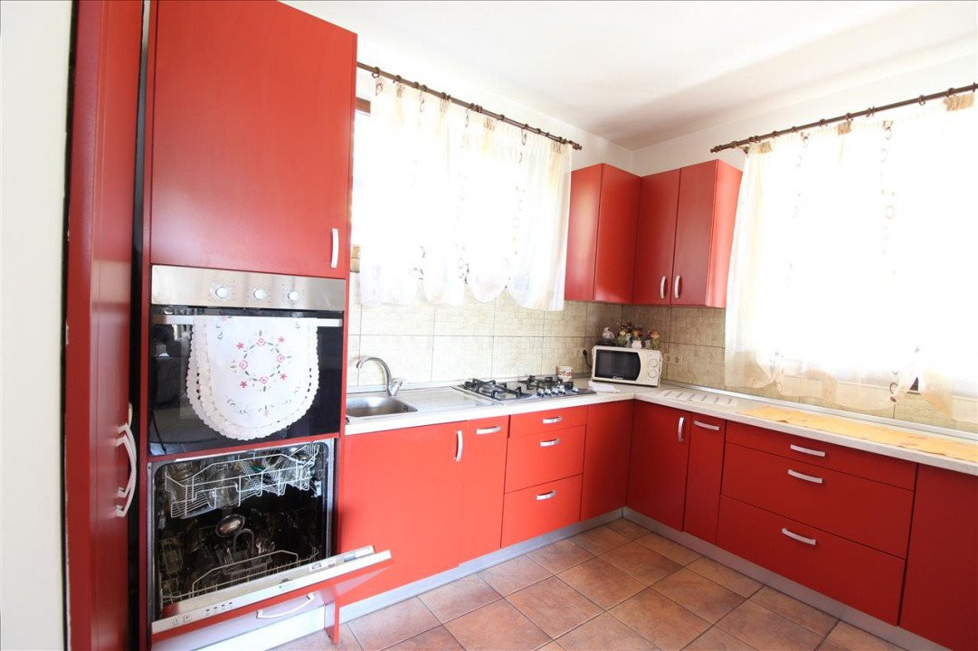 Vand Casa Pe Malul Lacului In Campenesti, Langa Cluj-Napoca.