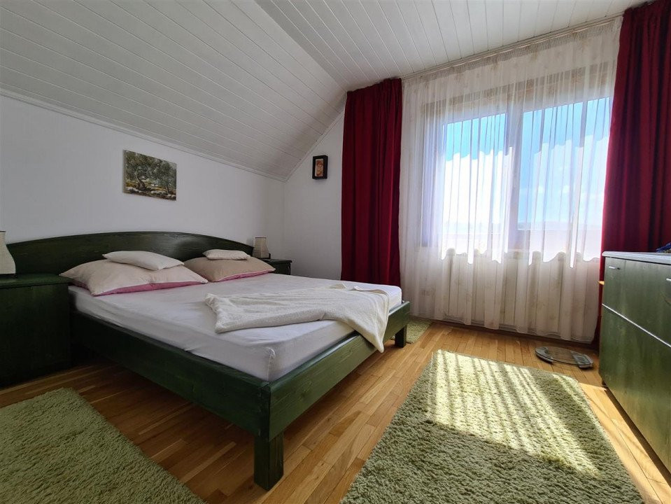 Vand Casa Pe Malul Lacului In Campenesti, Langa Cluj-Napoca.